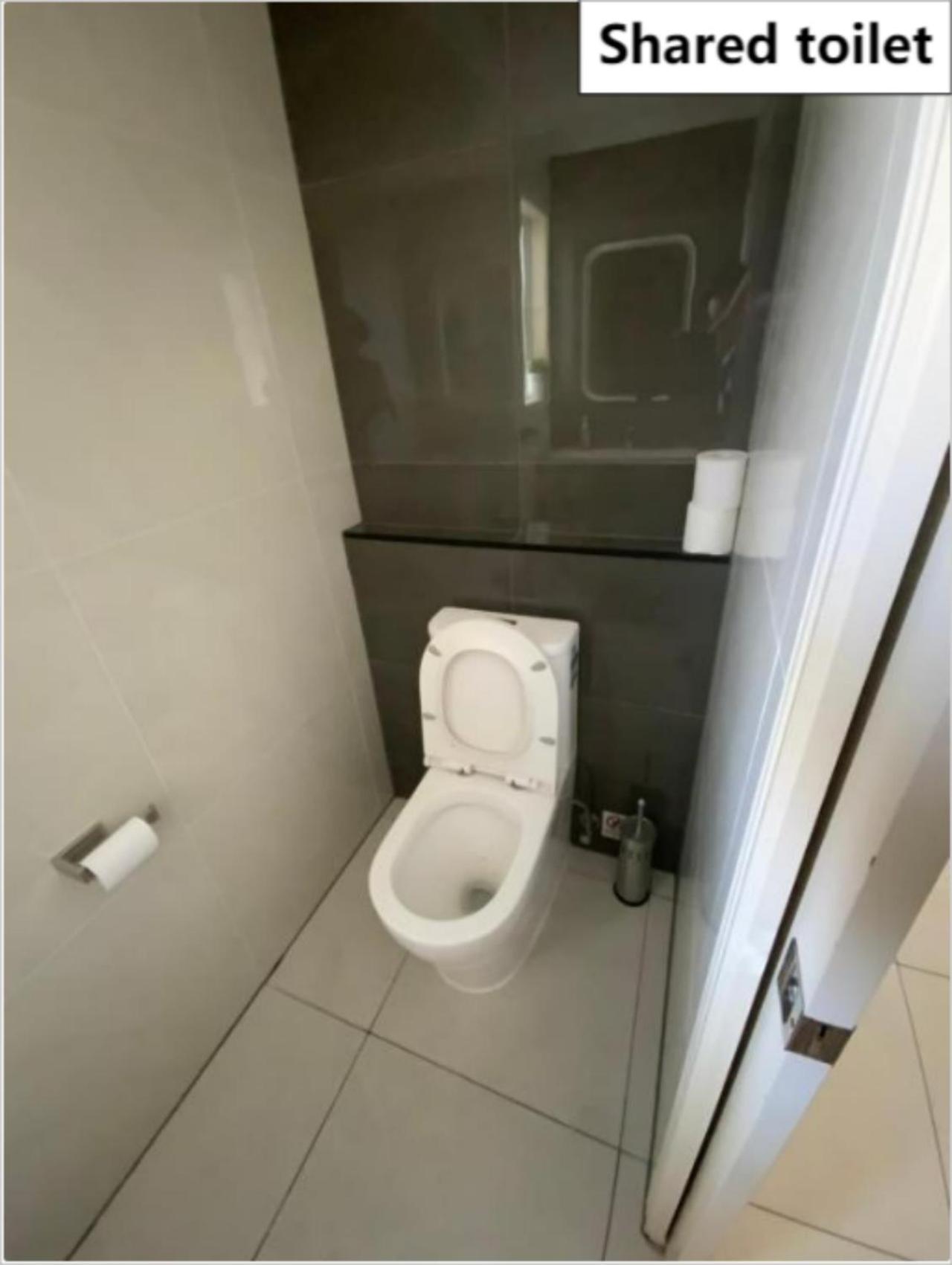 Ferienwohnung Shared House With Other Guests Near Shopping Center And Theme Parks Gold Coast Exterior foto